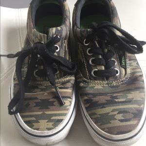 Women’s  Camo Vans Size 5.5